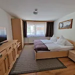 Appartement Ferienlandhaus Hoefer *
