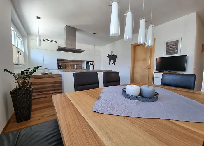 Апартаменты Ferienlandhaus Hoefer *