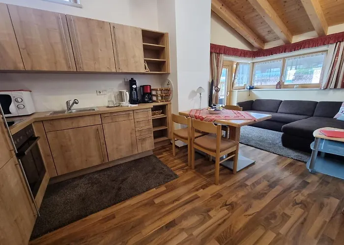 Апартаменты Ferienlandhaus Hoefer Фульпмес